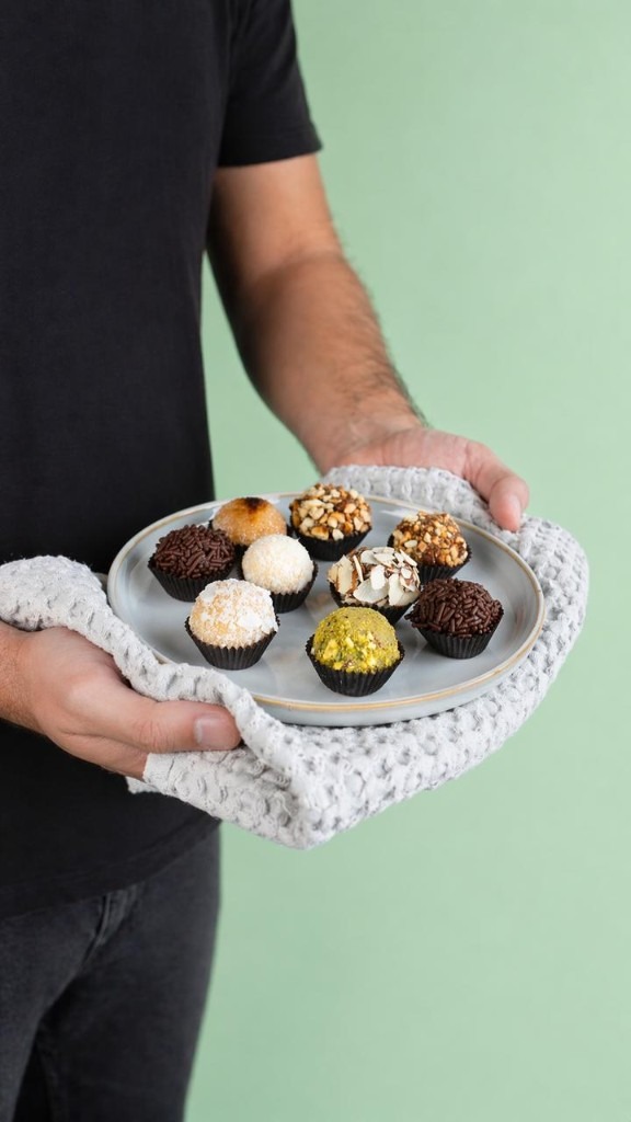Bandeja de brigadeiros en Obrigado San Pedro